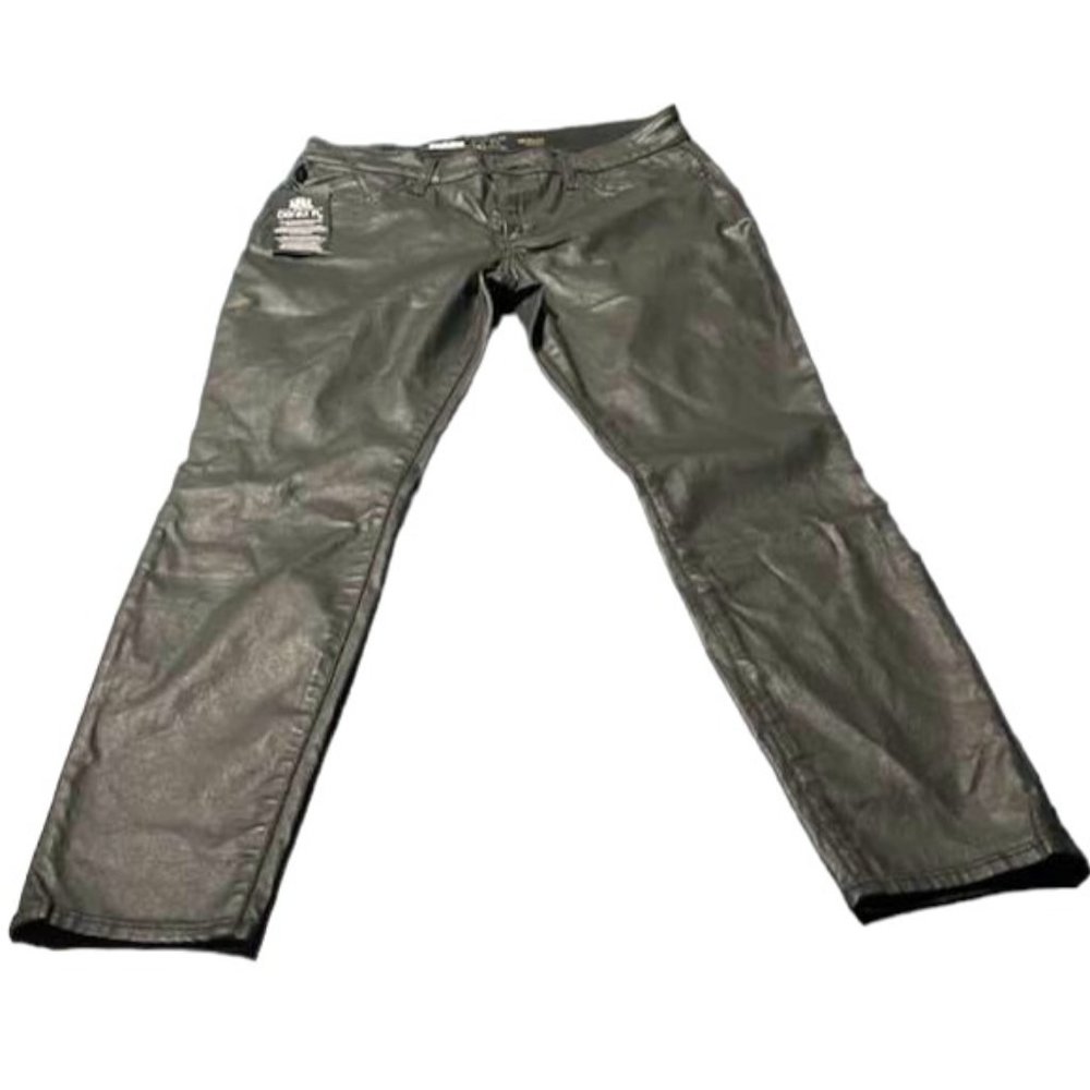 Rock & Republic Women's Jeans ~ NWT ~ Rx Berlin Mid Rise ~ Coated Fabric…